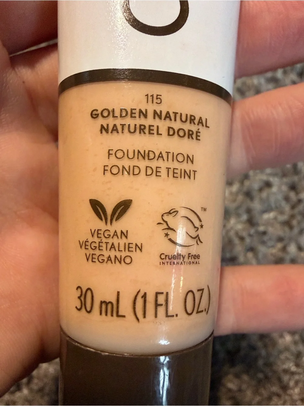 COVERGIRL Clean Invisible Foundation - Golden Natural (115)